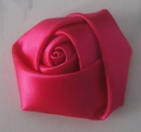 Розочка из атласа 40мм Цвет ярко-розовый 