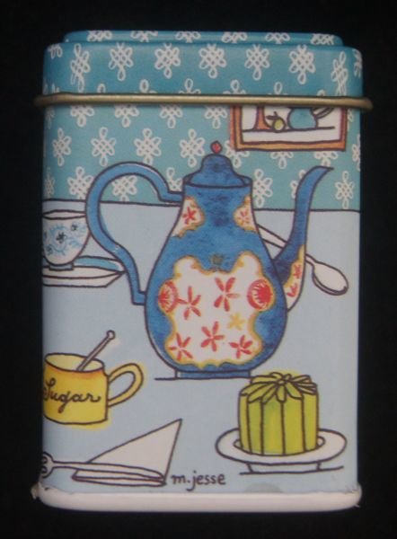 Металлическая шкатулка с чайным рисунком. Чайная